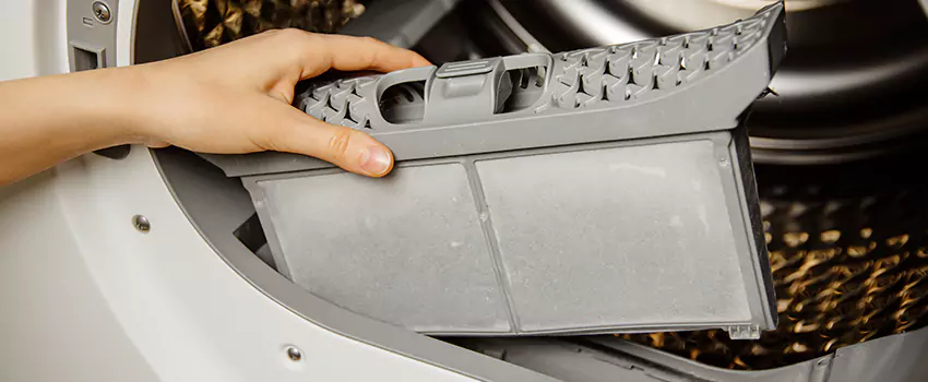 Signs Of A Clogged Dryer Lint Trap in Olympia, Washington